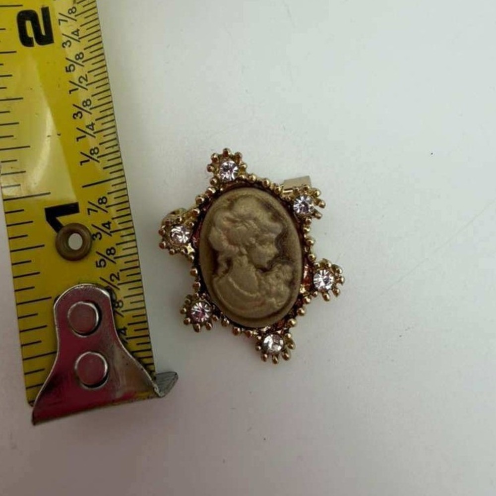 Mini Cameo Brooch – Vintage Style - Picture 4 of 4